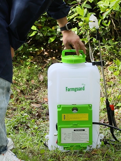 Qual é o melhor pulverizador de mochila alimentado por bateria?