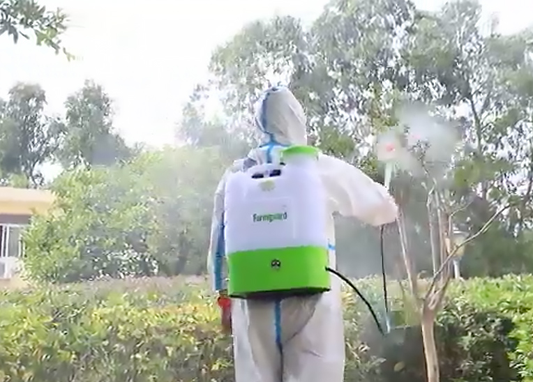 Como escolho um pulverizador de jardim?